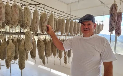 
          Imagem ilustrativa da imagem Turismo no ES: Previsão é receber 500 mil turistas pela BR-262 até o Carnaval
          