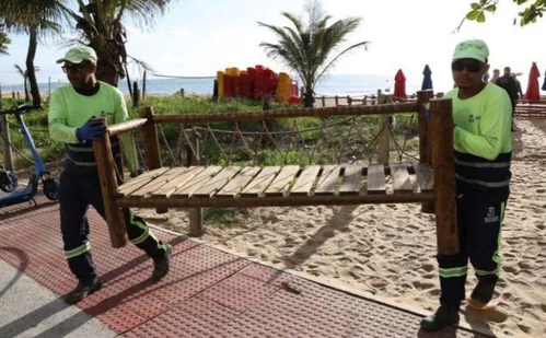 
          Imagem ilustrativa da imagem Vila Velha notifica quiosques após "avanço irregular" sobre a restinga
          