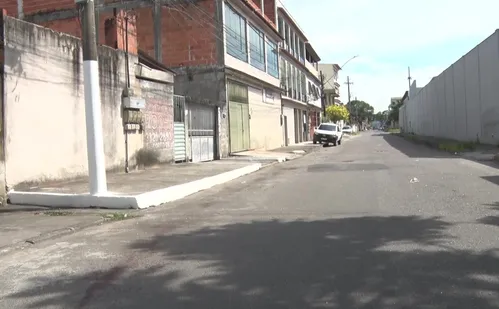 
          Imagem ilustrativa da imagem Vizinho é morto ao tentar separar briga de casal em Vila Velha
          