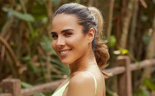 
          Imagem ilustrativa da imagem Wanessa será madrinha da irmã Clara, filha de Zezé Di Camargo e Graciele Lacerda
          