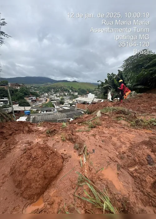 Imagem ilustrativa da imagem Desabamentos causados por fortes chuvas deixam ao menos 5 mortos em Ipatinga, MG