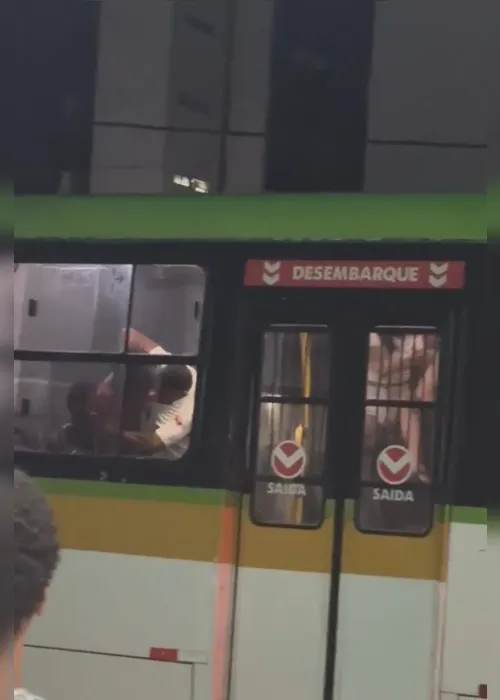 Imagem ilustrativa da imagem Motorista de ônibus é esfaqueado por passageiro em Olinda