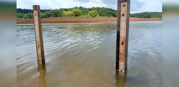 Ausência de chuvas afeta 62 municípios