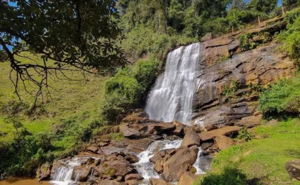 Imagem ilustrativa da imagem Diversão no roteiro das cachoeiras de Norte a Sul do ES