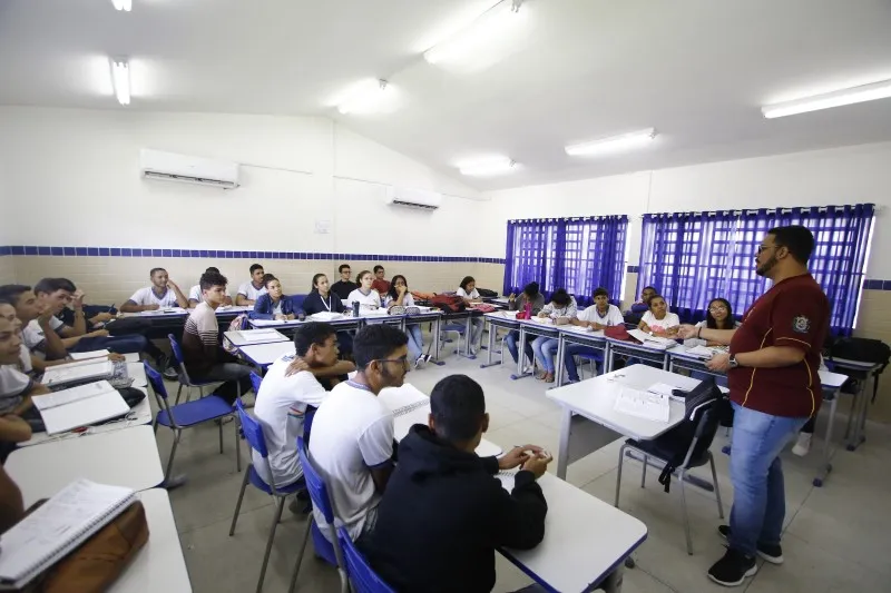 Imagem ilustrativa da imagem Secretaria de Educação abre inscrições para 11 mil vagas de cursos técnicos EAD