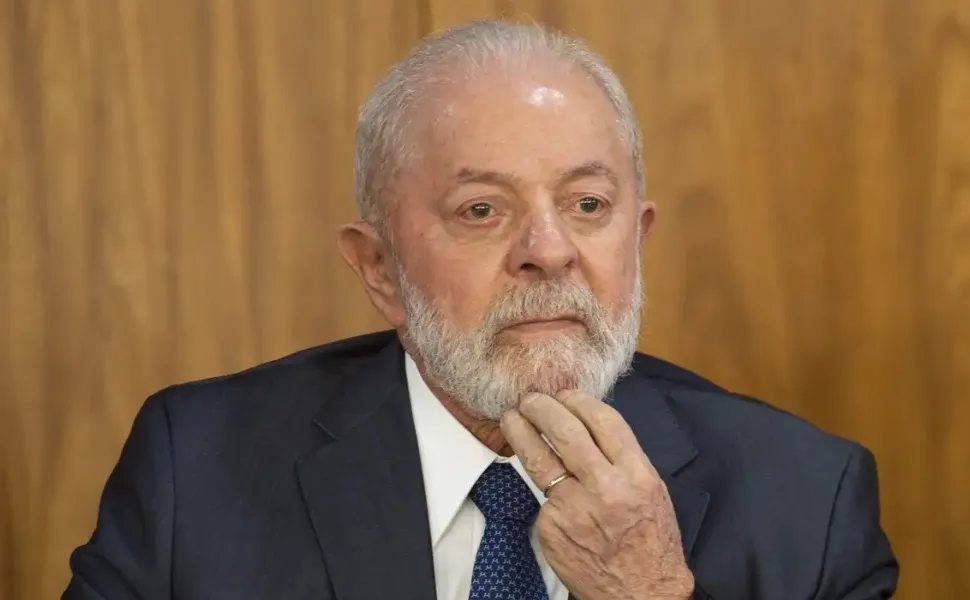 Imagem ilustrativa da imagem Brasil vai taxar produtos dos EUA se os EUA taxarem os do Brasil, diz Lula