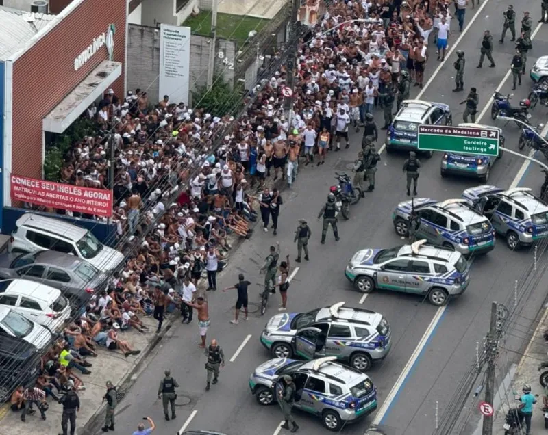 Imagem ilustrativa da imagem Envolvido em ataque a bomba contra ônibus do Fortaleza é preso em novo confronto