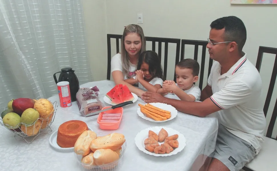 Imagem ilustrativa da imagem Famílias retomam antigos hábitos na criação dos filhos