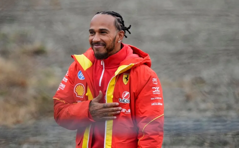 Imagem ilustrativa da imagem F1: Hamilton e Ferrari vencem sprint pela primeira vez