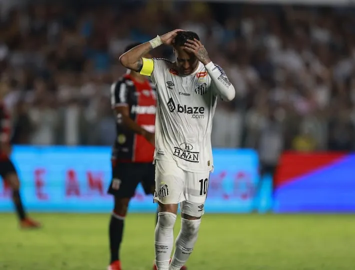 Imagem ilustrativa da imagem Neymar desabafa contra Jorge Jesus por fala sobre condições físicas: ‘Fiquei muito chateado’