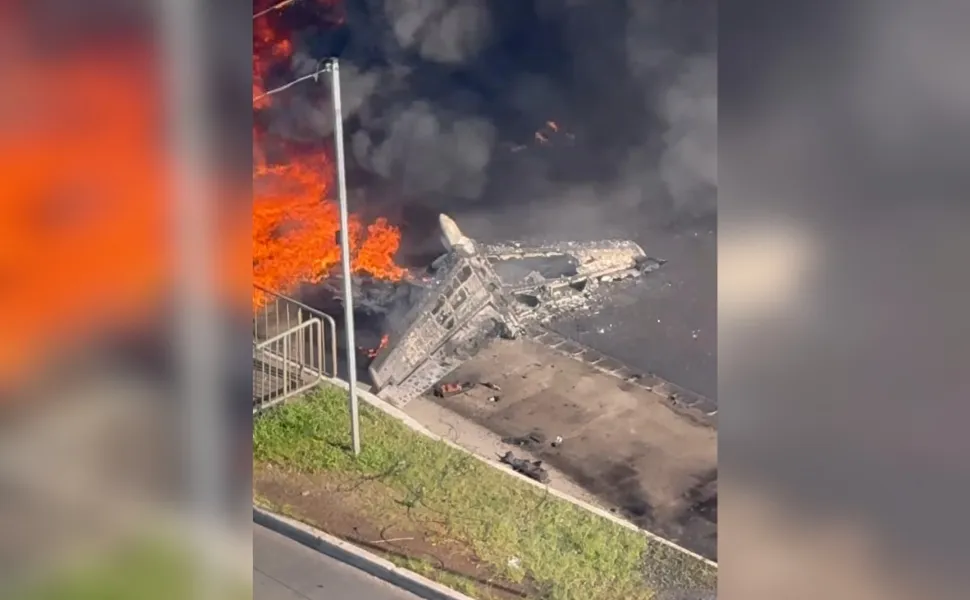 Imagem ilustrativa da imagem VÍDEO | Jornalista registra movimentação em avenida de SP logo após acidente aéreo