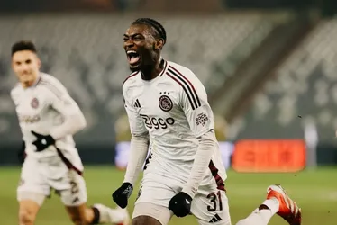 Imagem ilustrativa da imagem Ajax vence, abre boa vantagem e deixa vaga encaminhada na Liga Europa