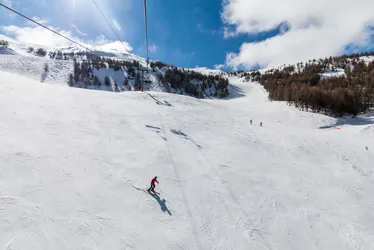 Imagem ilustrativa da imagem Brasileiro morre em avalanche ao esquiar nos Alpes franceses