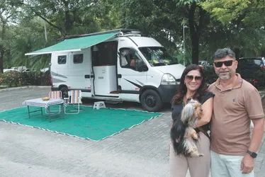 Imagem ilustrativa da imagem Casal de comerciantes da Serra viajará de motorhome para o Chile