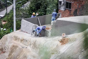 Imagem ilustrativa da imagem Chuvas no Recife: maior volume da história em fevereiro mantém cidade em alerta