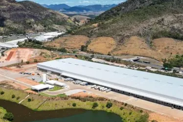 Imagem ilustrativa da imagem Complexo logístico está lotado e inicia novas obras em Viana