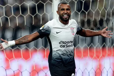 Imagem ilustrativa da imagem Corinthians iguala recorde de vitórias que só equipe de Luxemburgo conseguiu