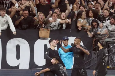 Imagem ilustrativa da imagem Corinthians mantém preço de ingressos populares para 2025 e tem reajuste 'abaixo da inflação'