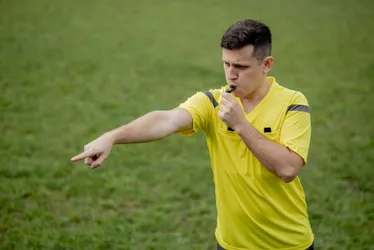 Imagem ilustrativa da imagem Curso de arbitragem do Recife Bom de Bola recebe inscrições até 28 de fevereiro