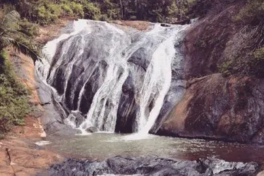 Imagem ilustrativa da imagem Diversão no roteiro das cachoeiras de Norte a Sul do ES