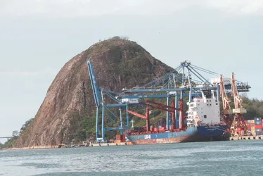 Imagem ilustrativa da imagem Dragagem nos Portos de Vitória e da Barra do Riacho