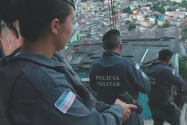 Imagem ilustrativa da imagem Concursos com mais de duas mil vagas para policiais e salário de até R$ 16 mil
