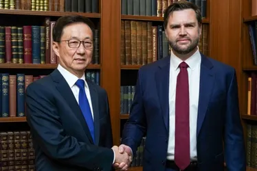 Imagem ilustrativa da imagem EUA: vice-presidente da China se encontra com Vance e Musk antes da posse de Trump