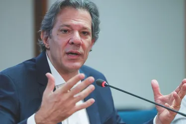 Imagem ilustrativa da imagem Governo deve ampliar isenção do IR para R$ 3.036 este ano
