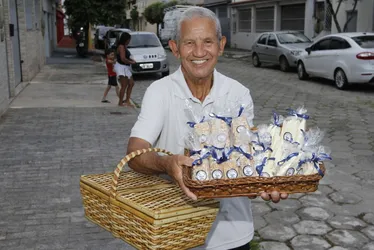 Imagem ilustrativa da imagem Idosos usam criatividade e talento para aumentar renda