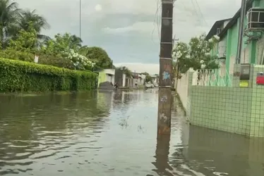Imagem ilustrativa da imagem Madrugada e início da manhã de muita chuva na Região Metropolitana do Recife