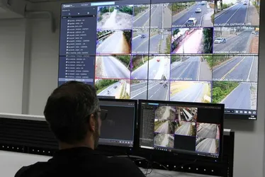 Imagem ilustrativa da imagem Veículo clonado é localizado em Goiás com monitoramento do Cerco Inteligente