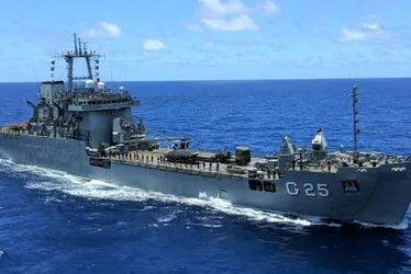 Imagem ilustrativa da imagem Marinha abre as portas de dois poderosos navios de guerra para o público do Recife