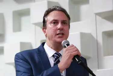 Imagem ilustrativa da imagem Ministro da Educação anuncia reajuste no piso salarial de professores