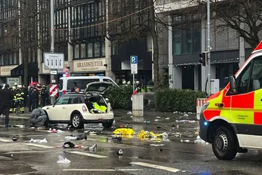 Imagem ilustrativa da imagem Motorista atropela multidão e deixa vários feridos durante manifestação em Munique