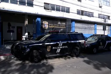 Imagem ilustrativa da imagem Motorista de aplicativo flagra agressão contra mulher e homem acaba preso