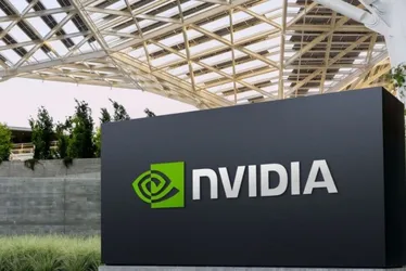 Imagem ilustrativa da imagem Nvidia recupera R$ 1,52 tri após queda histórica sem retomar patamar pré-DeepSeek