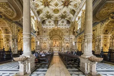 Imagem ilustrativa da imagem O que se sabe sobre queda de teto da ‘igreja de ouro’ em Salvador que matou turista de SP