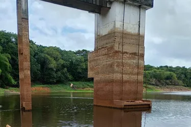 Imagem ilustrativa da imagem PE decreta situação de emergência em 117 municípios por conta da falta de chuva