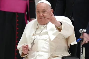 Imagem ilustrativa da imagem Papa Francisco tem noite “tranquila” depois de crise respiratória e transfusão