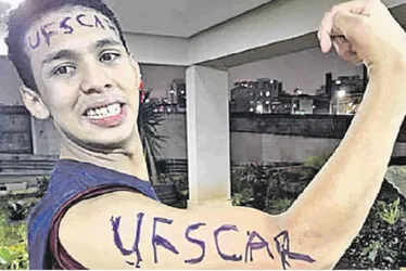 Imagem ilustrativa da imagem "Passei, mamãe": jovem com paralisia cerebral celebra o 2º lugar na federal