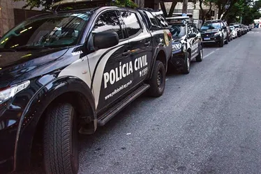 Imagem ilustrativa da imagem Polícia de MG prende médico suspeito de estuprar paciente com câncer
