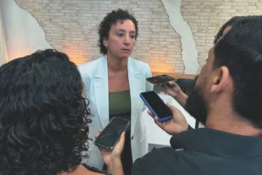 Imagem ilustrativa da imagem "Estamos estudando limitar o número de reeleições na OAB-ES", diz Erica