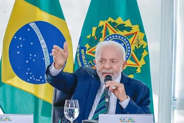 Imagem ilustrativa da imagem Lula sobre tarifaço e deportações nos EUA: 'Cadê a democracia e livre comércio?'