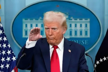 Imagem ilustrativa da imagem Trump defende horário de verão permanente: 'muito popular'