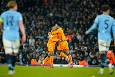 Imagem ilustrativa da imagem Real Madrid bate Manchester City de virada com gol no último lance