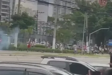 Imagem ilustrativa da imagem Torcedores de São Paulo e Corinthians brigam na Barra Funda antes do clássico