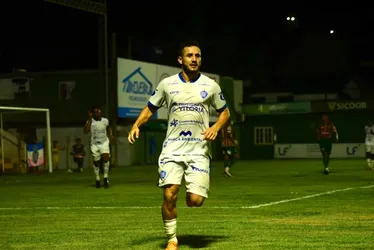 Imagem ilustrativa da imagem Vitória consegue empate fora de casa contra o Rio Branco de Venda Nova