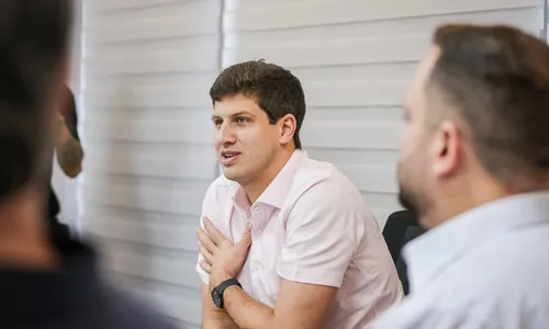 
          Imagem ilustrativa da imagem "A democracia pode estar em mais risco do que imaginamos", alerta João Campos
          