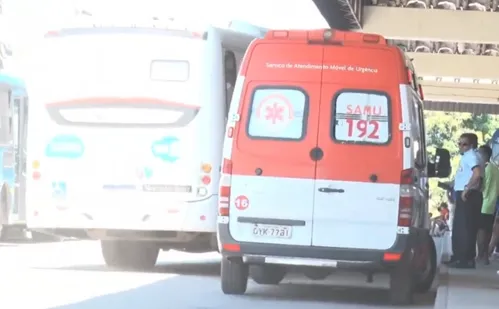 
          Imagem ilustrativa da imagem Acidente entre três ônibus deixa cinco feridos no Terminal de Laranjeiras
          