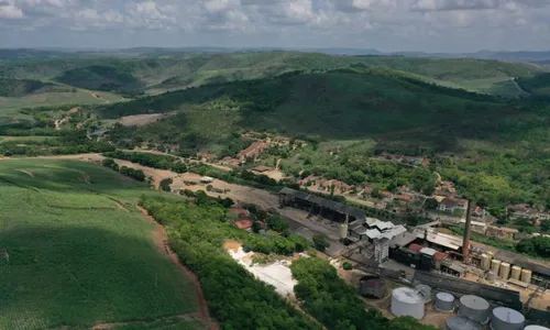 
          Imagem ilustrativa da imagem Acordo histórico quita dívida milionária do Grupo Cruangi e assenta 530 famílias
          